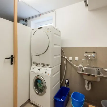 Apartment Bright Near With Storage Solden